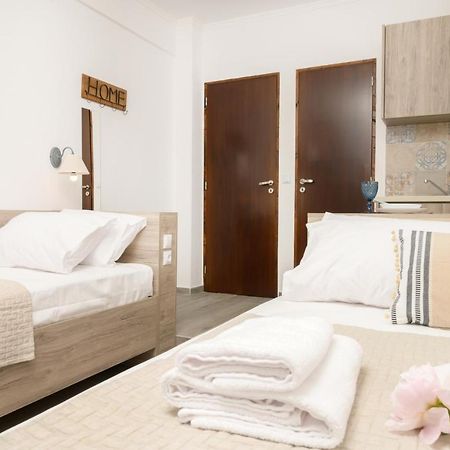 Sand Rooms To Let Nea Roda Exterior foto