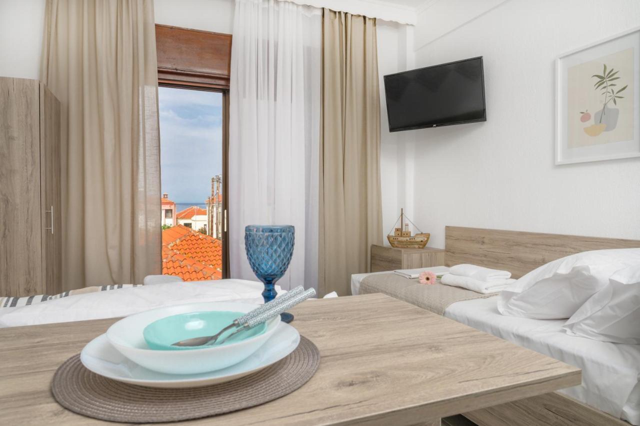 Sand Rooms To Let Nea Roda Exterior foto